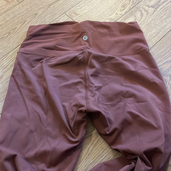 Lululemon 8 pants - Picture 2 of 2